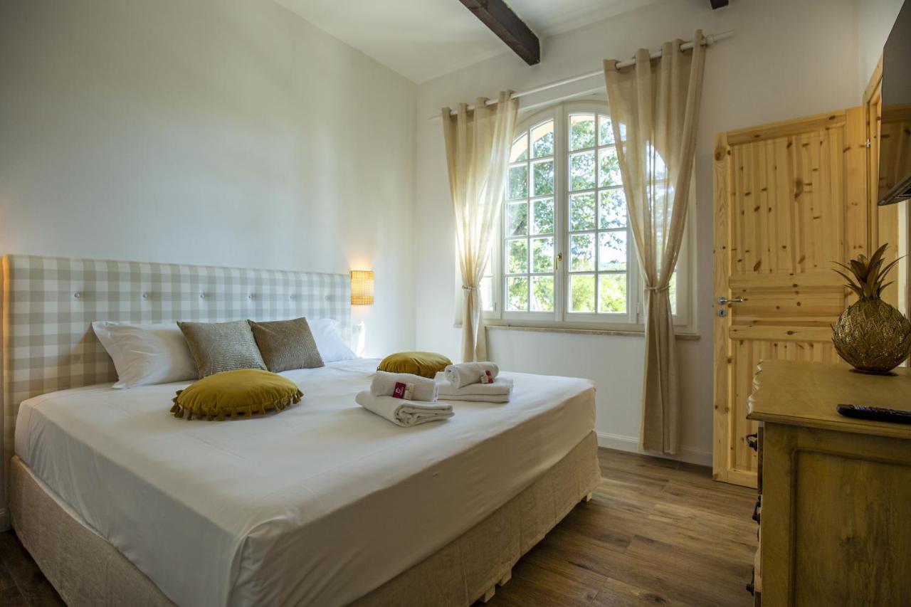 The Edwards Suites Saint-Tropez Exterior photo